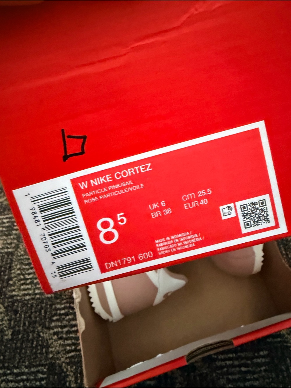 Nike Cortez - Picture 12 of 13